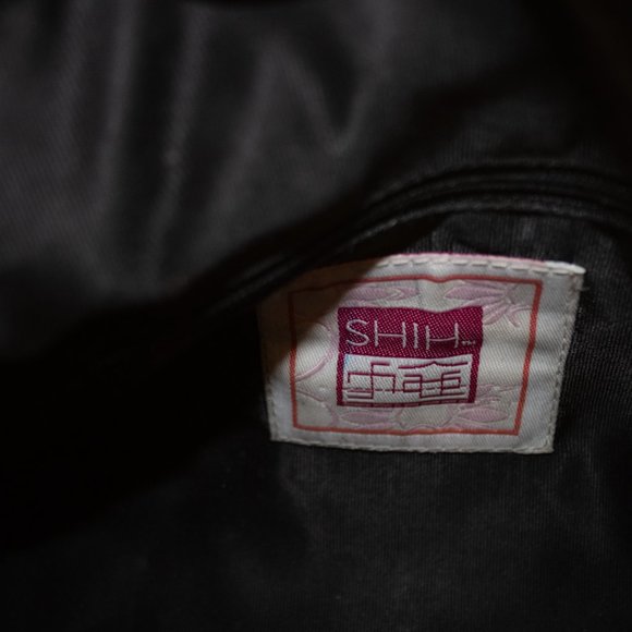 Shih Barrel Pink Leather Bag - Picture 6 of 6